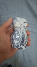 Venere 2 — Venere ceramic sculpture by Damiano Derin, 